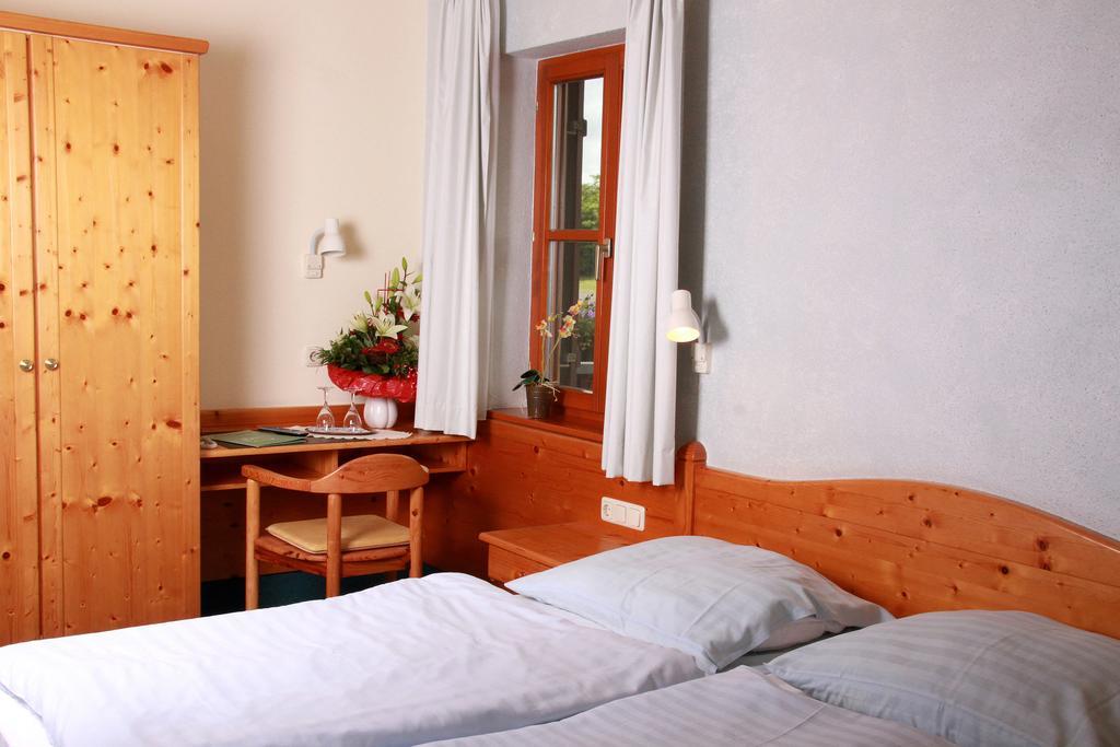Hotel Zum Rödelseer Schwan Rödelsee